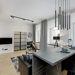 Exclusive Grey And Red In Center By Renters 公寓 *
