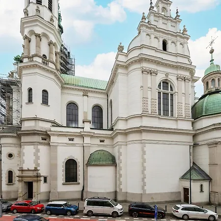 Exclusive Grey And Red In Center By Renters Apartment Warsaw